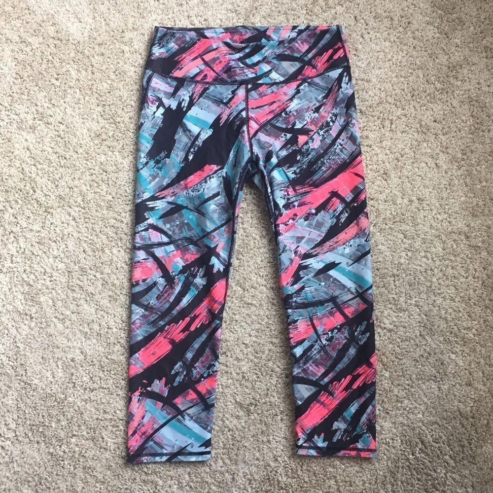 Fabletics Brushed Print Cropped Leggings